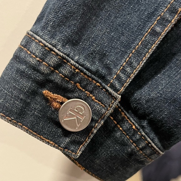 Gently Used Calvin Klein 90’ Trucker Denim Jacket Size XL - Picture 6 of 13